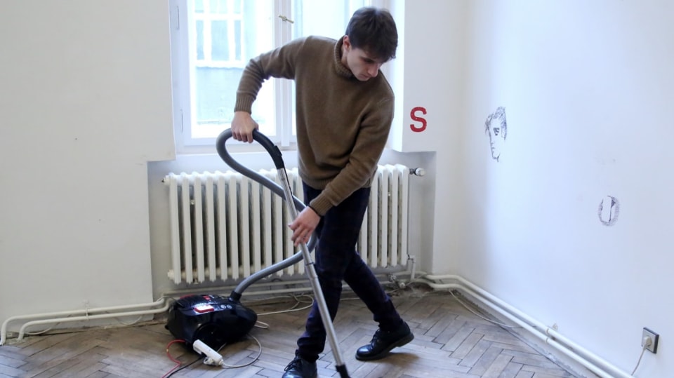 Štěpán předtím, než EXPERIMENT 21 začal...